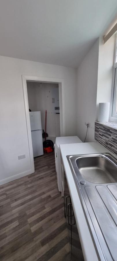 Ferienwohnung VH Premier Flat 3 Gillingham  Exterior foto